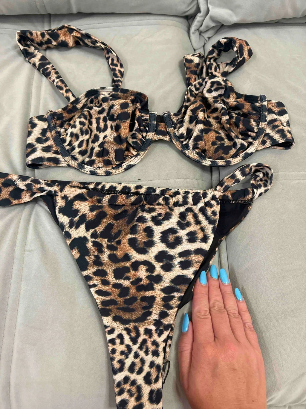 push up bra.